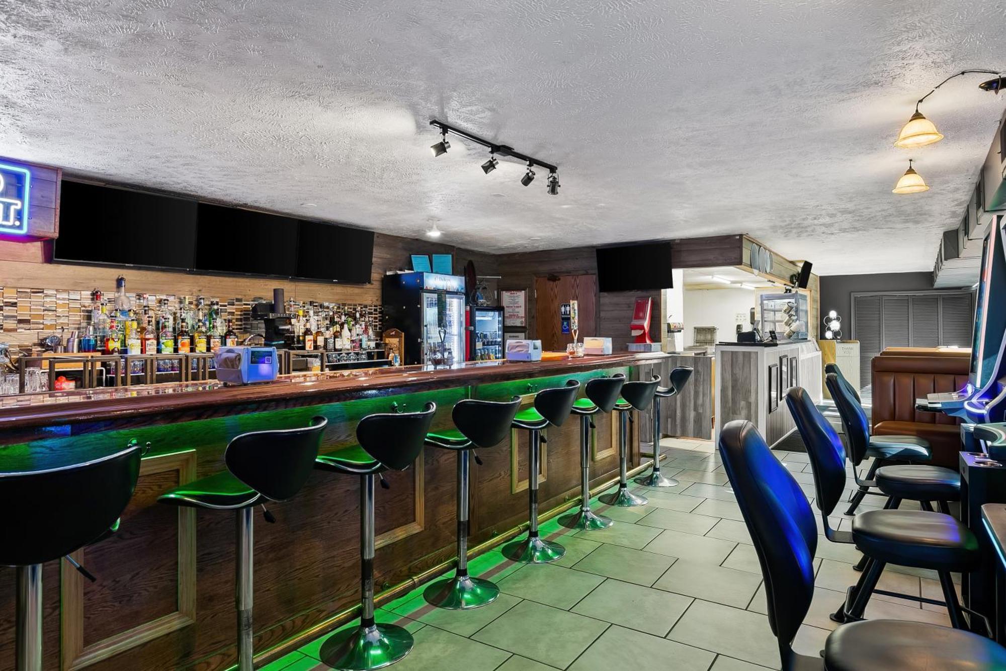 Americas Best Value Inn - Lincoln Airport Dış mekan fotoğraf