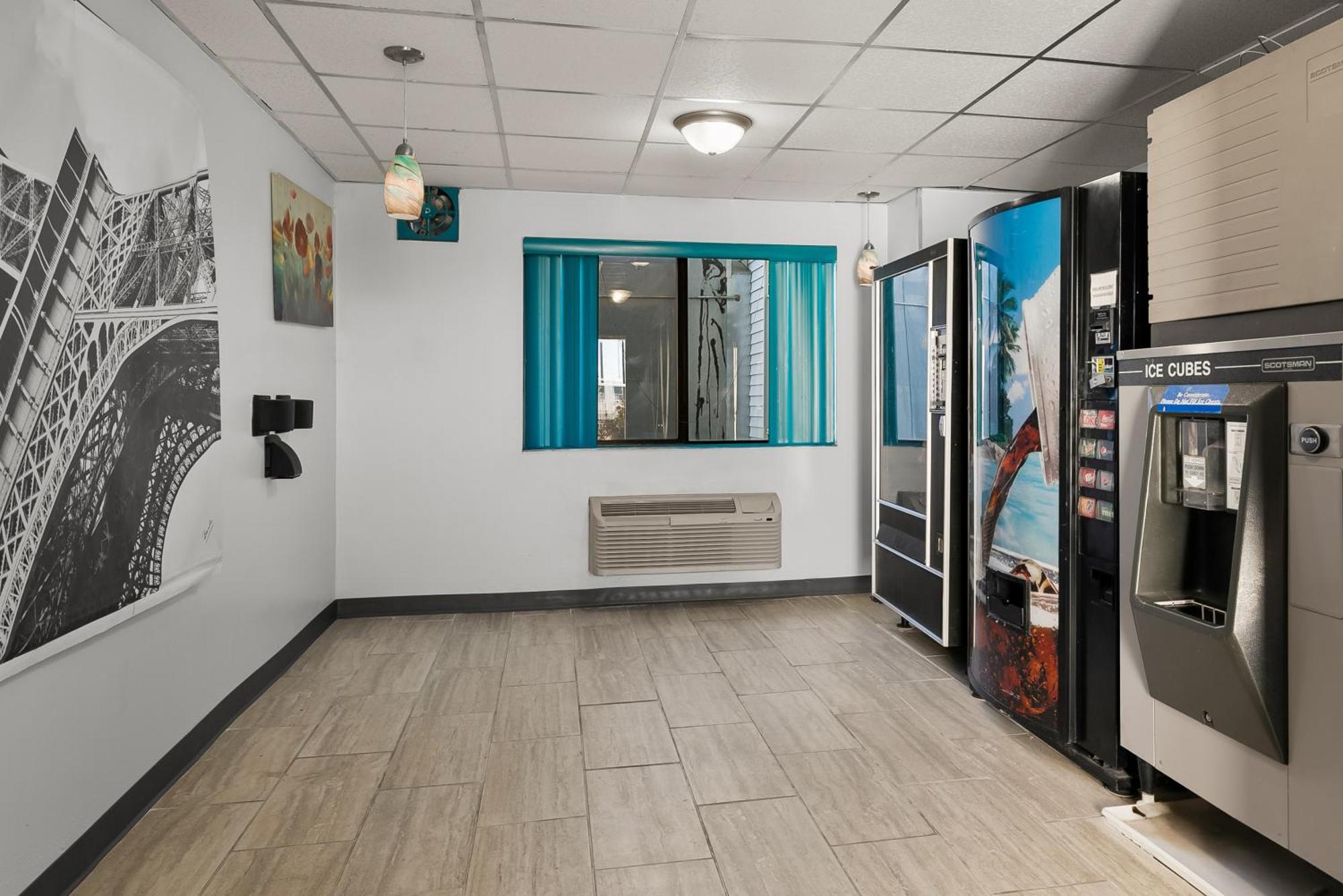 Americas Best Value Inn - Lincoln Airport Dış mekan fotoğraf
