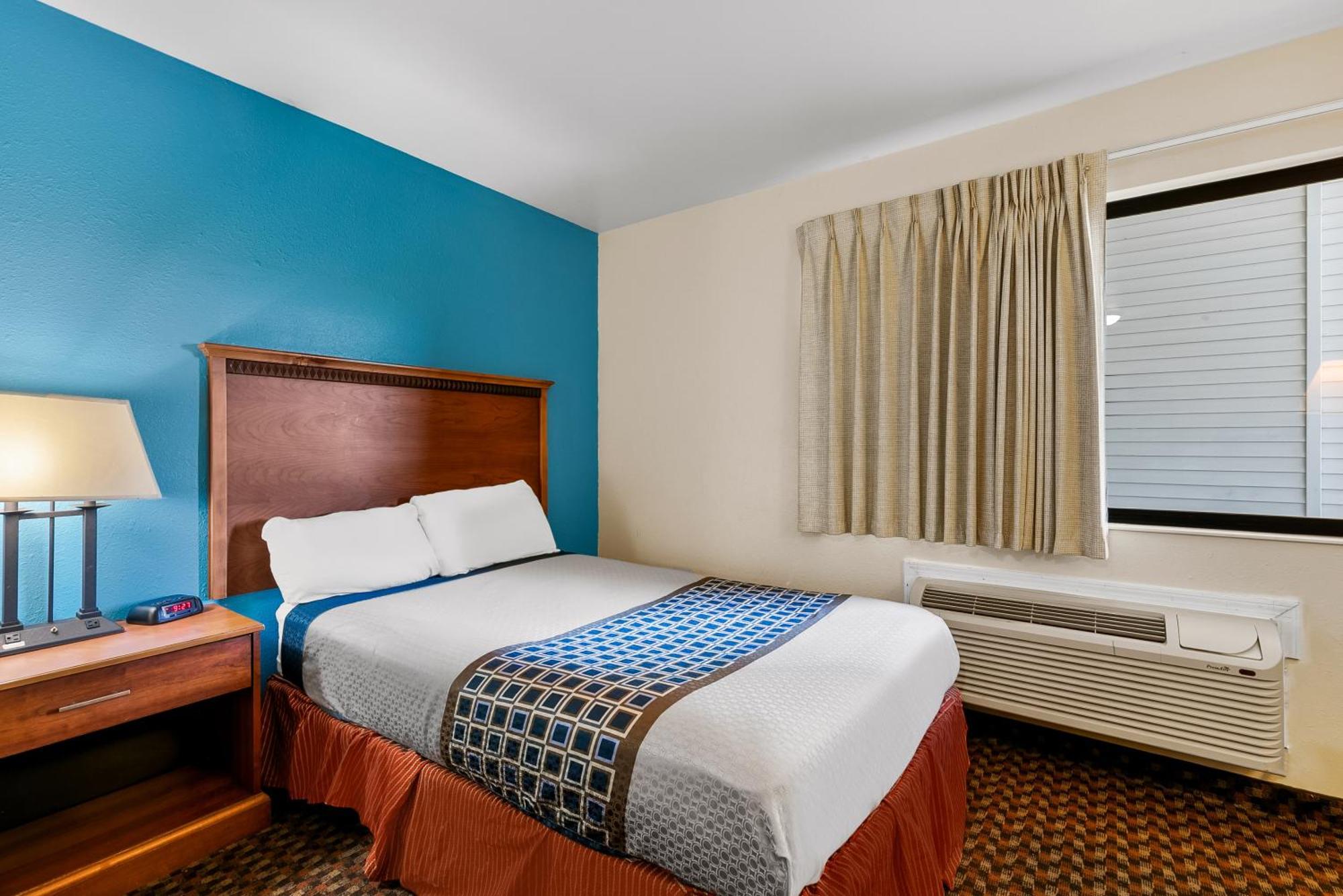 Americas Best Value Inn - Lincoln Airport Dış mekan fotoğraf